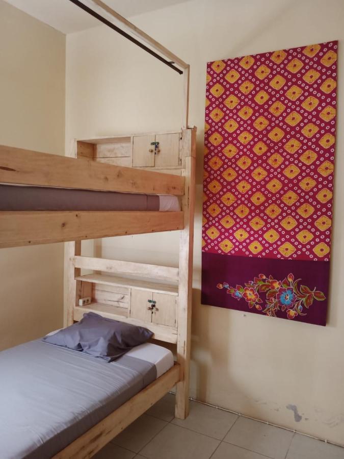 Barracuda Beach Hostel Amed  Bagian luar foto