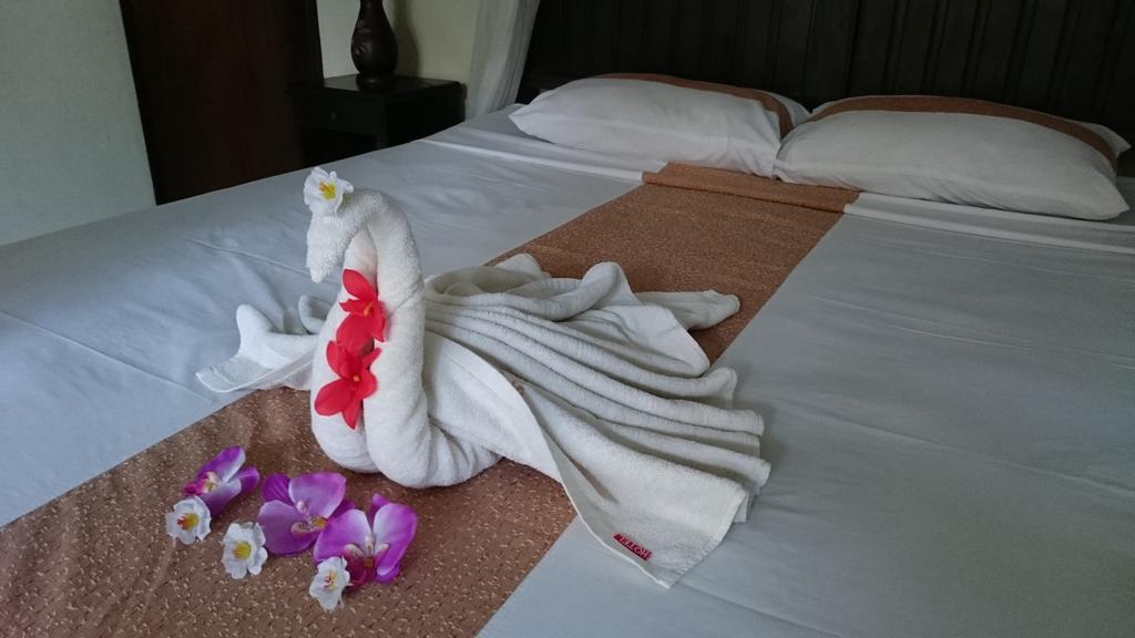 Barracuda Beach Hostel Amed  Bagian luar foto