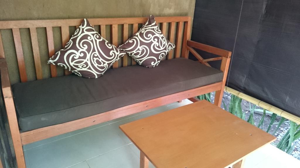 Barracuda Beach Hostel Amed  Bagian luar foto
